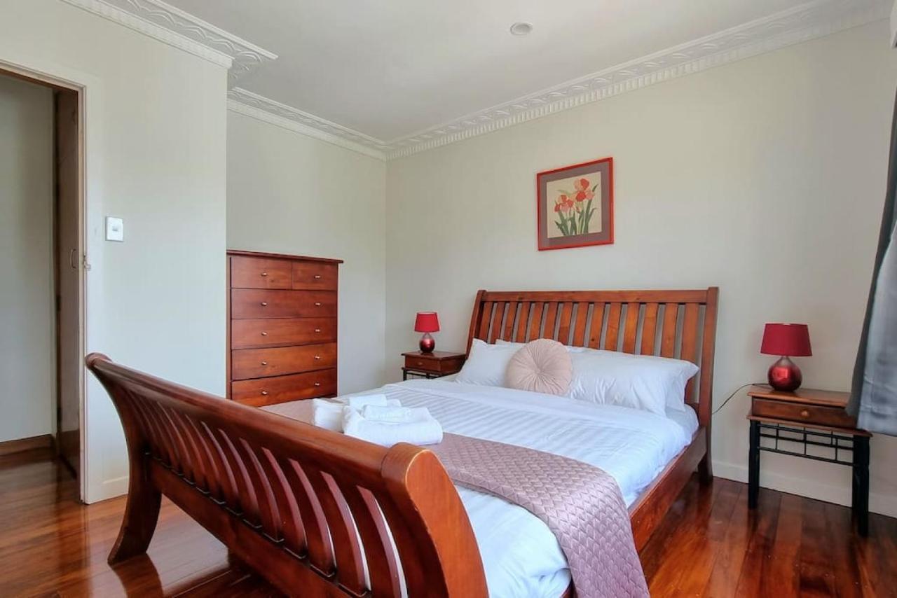 Family Gem In Hillsborough With Free Parking Lägenhet Auckland Exteriör bild